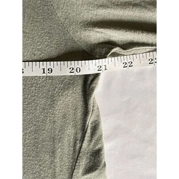 1672 Boho Sage Green Top Size Large - Picture 4 of 6